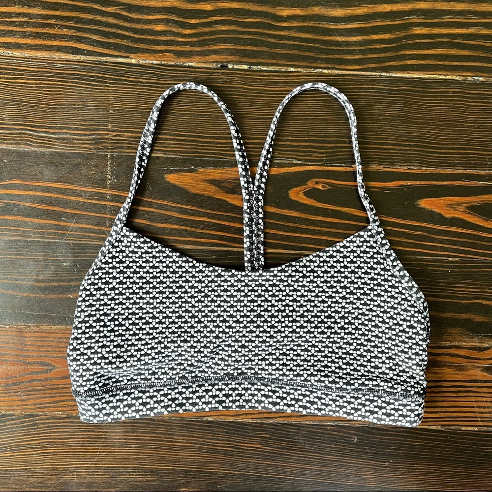 Lululemon Flow Y Bra Size 6